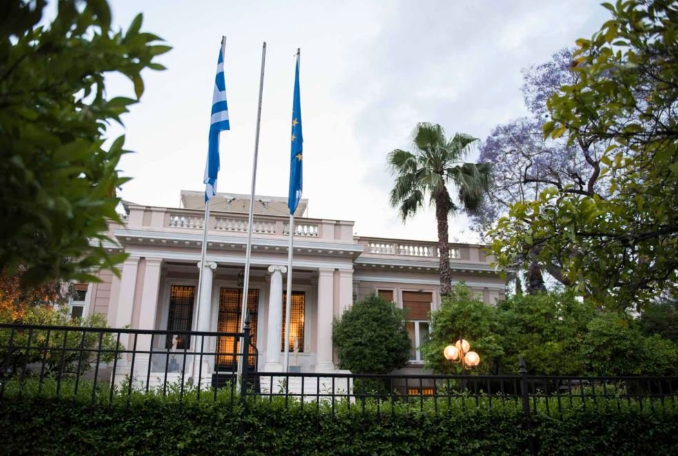 Αναμένεται Νέο Πακέτο Στήριξης: Τι Εξετάζεται για Fuel Pass, Power Pass και Market Pass