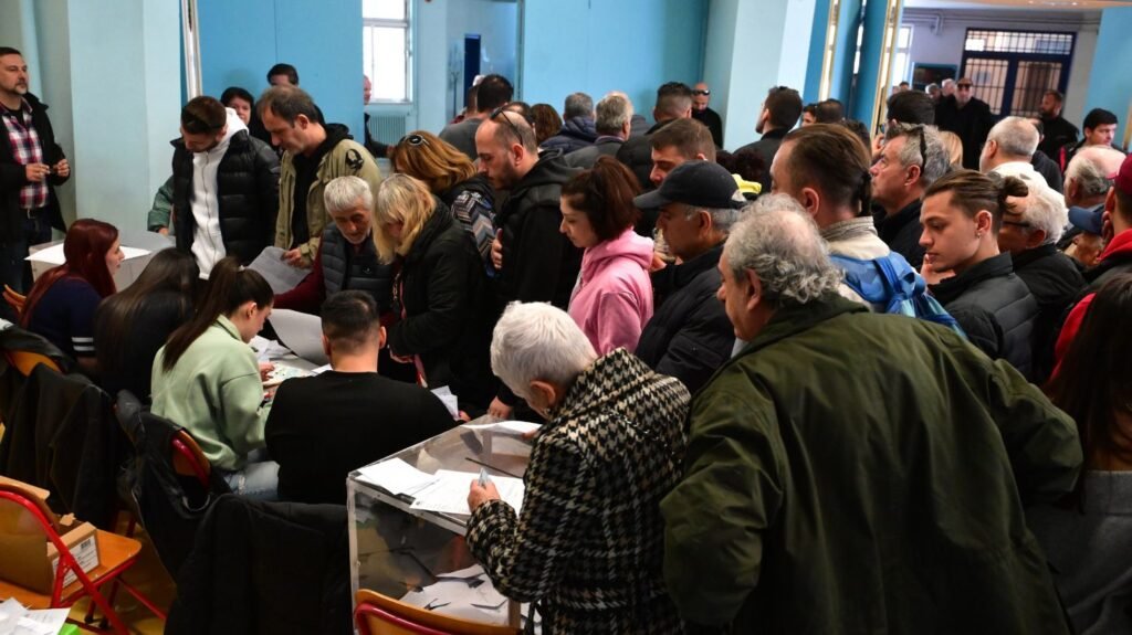 ΠΑΣΟΚ: Με πρωτοφανή συμμετοχή 150.000+ μελών στις εσωκομματικές εκλογές για την ανάδειξη συνέδρων