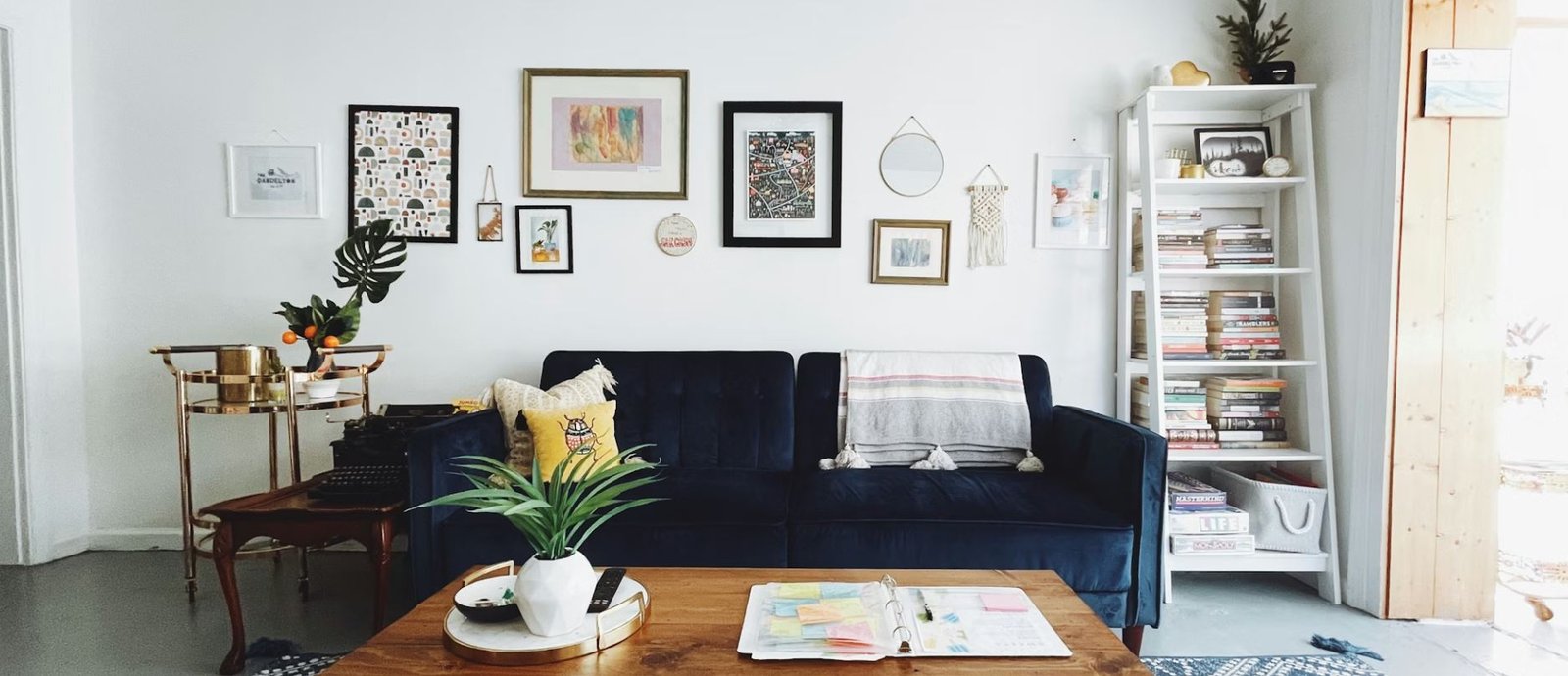 ΑΑΔΕ: Ποια ακίνητα που ενοικιάζονται μέσω Airbnb μπαίνουν στο «στόχαστρο» των ελέγχων – Όλα όσα πρέπει να γνωρίζετε