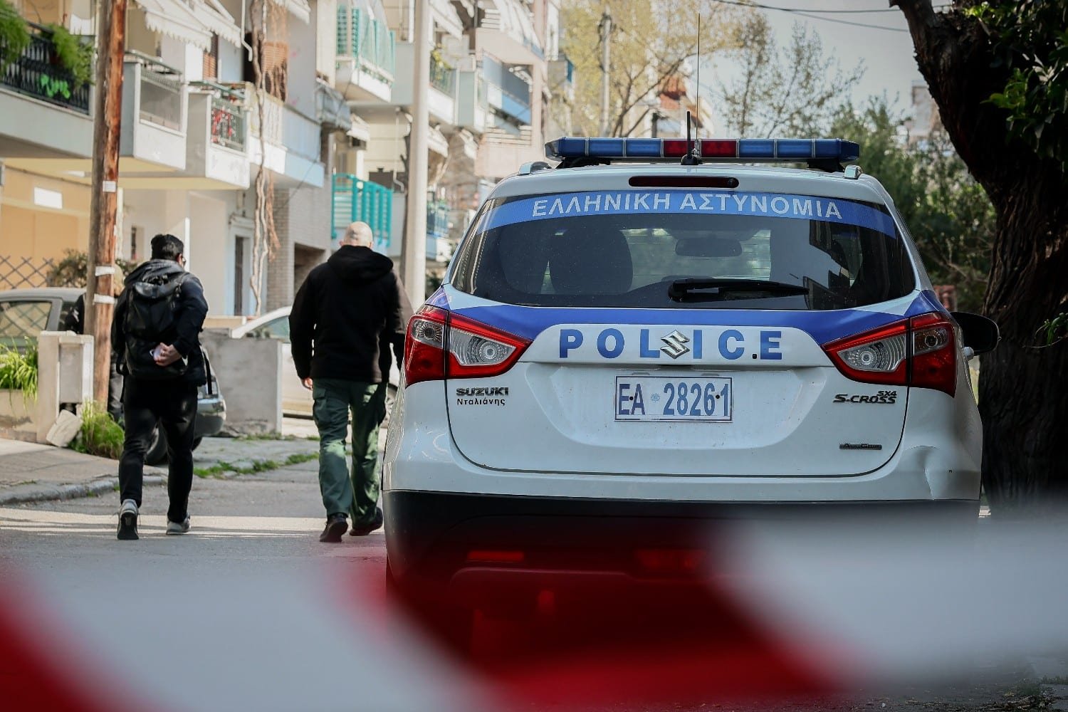 Θεσσαλονίκη: Σοκαριστική Δολοφονία 20χρονου στην Καλαμαριά – Ο 23χρονος Δράστης Υποστηρίζει Οπαδικά Κίνητρα