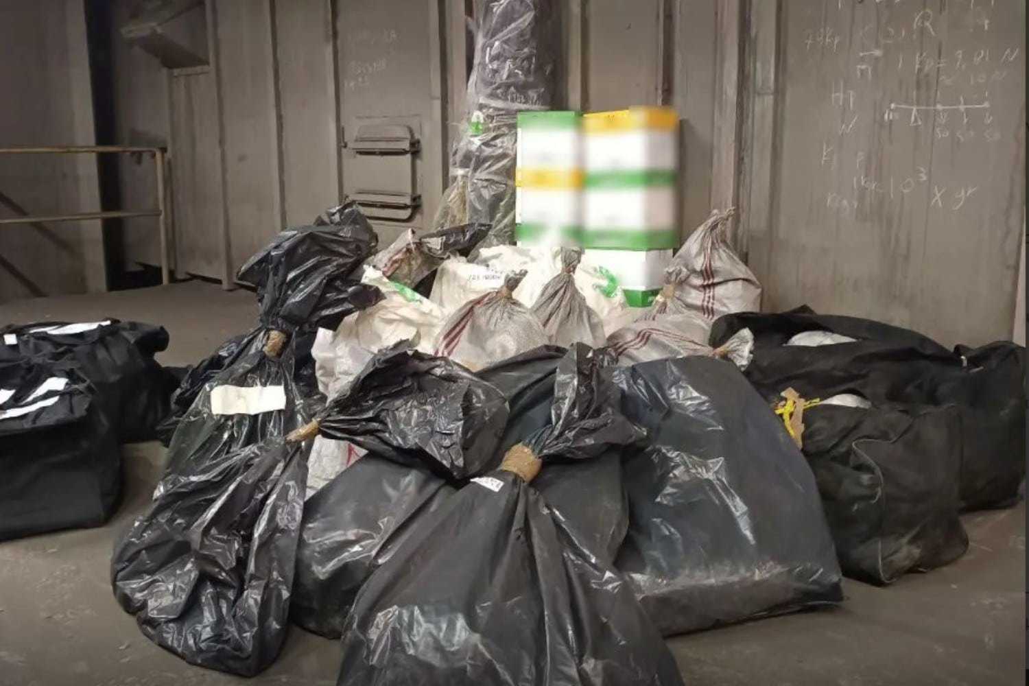 Κοζάνη: Ολοκληρώθηκε η καταστροφή 228 κιλών κάνναβης και άλλων ναρκωτικών ουσιών