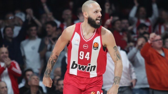 Ολυμπιακός επικρατεί της Φενερμπαχτσέ με 104-87, ο Φουρνιέ οδηγεί την αντεπίθεση και βάζει πλώρη για το πλεονέκτημα έδρας στα Playoffs της Euroleague