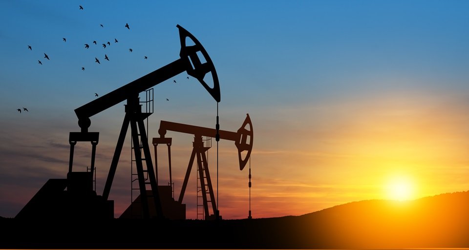 Ηλεκτροκίνηση: Υπολογίζεται Εξοικονόμηση 1,7 εκατ. Βαρελιών Πετρελαίου Ημερησίως το 2025