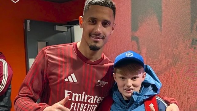 Άρσεναλ: Ο Γουίλιαμ Σαλιμπά ζητά συγγνώμη από ball boy με τρόπο αξέχαστο, μετά από ένα περιστατικό που παραλίγο να προκαλέσει πανικό!