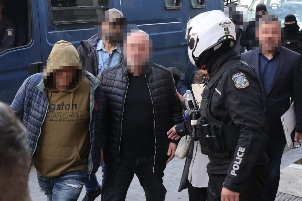 Δίωξη για Σύγχρονο Δουλεμπόριο στην Κρήτη: Ο Ιδιοκτήτης Ιδιωτικού ΚΕΠ στο Επίκεντρο Σπείρας Εκμετάλλευσης Ανθρώπων