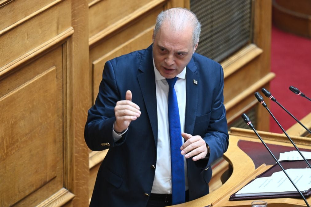 Κυριάκος Βελόπουλος: Η Ελλάδα Εμπλέκεται στον Πόλεμο – Η Κυβέρνηση Ψεύδεται για την Ενεργειακή Πολιτική και τις Τιμές