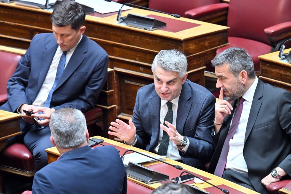 ΠΑΣΟΚ: Ζέχνει το χρονόμετρο για το συνέδριο – Το παρασκήνιο της τελευταίας ομιλίας και οι κρίσιμες εσωκομματικές ισορροπίες