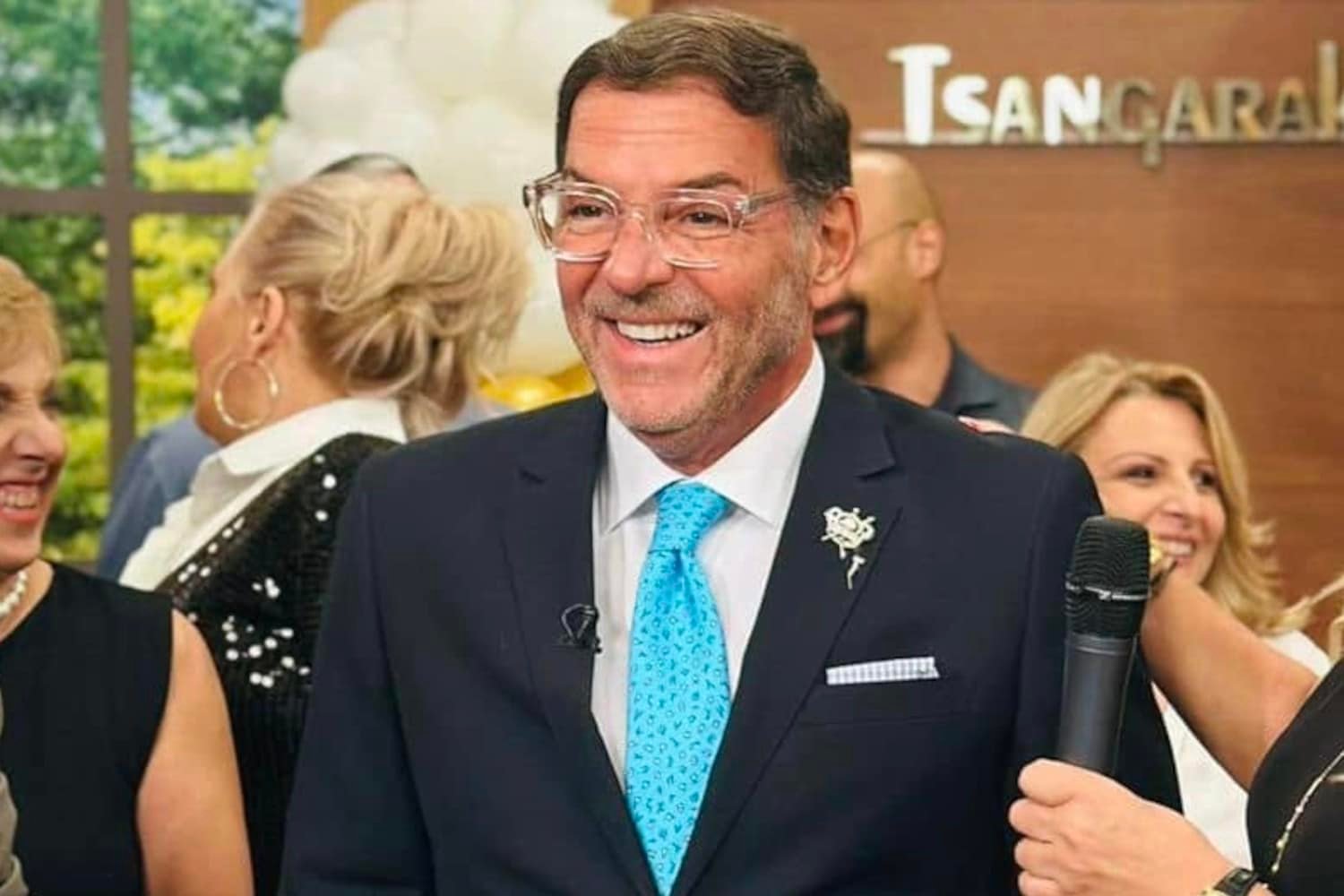 Γιώργος Τσαγκαράκης: Κατηγορίες για αρχαιοκαπηλία, πλαστογραφία και απάτη – Η απάντηση της εταιρείας για πίνακες και Ευαγγέλιο