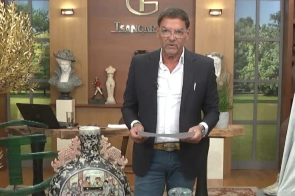 Εκτεταμένη Έρευνα Γύρω από τον Γιώργο Τσαγκαράκη: Από Σπάνια Ευαγγέλια έως Πολυτελή Ρολόγια, Όλα στο Μικροσκόπιο των Αρχών