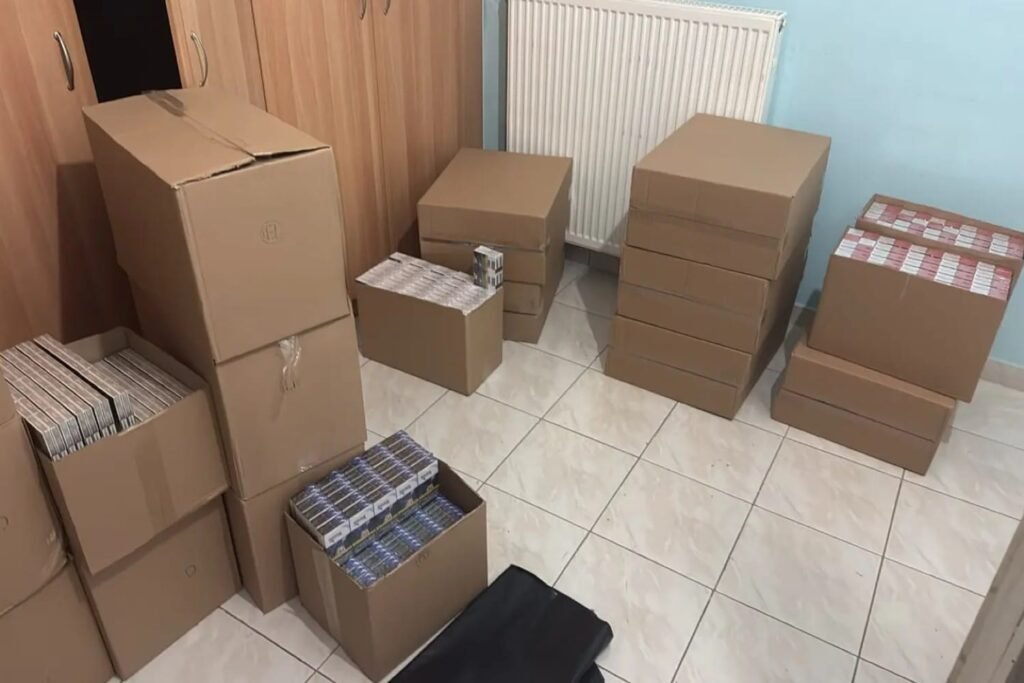 Εξαρθρώθηκε Σπείρα Διακίνησης Λαθραίων Καπνικών Προϊόντων: Ζημιά 1 Εκατομμυρίου Ευρώ σε Αττική και Βόρεια Ελλάδα