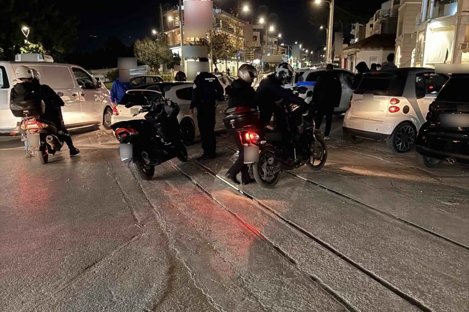 Εκτεταμένοι Έλεγχοι στην Οδική Ασφάλεια της Δυτικής Αττικής: 13 Άδειες Κυκλοφορίας και 38 Άδειες Οδήγησης Αφαιρέθηκαν