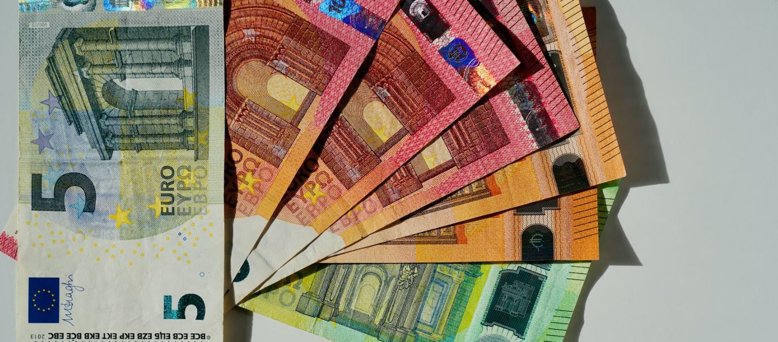 Αμφισβήτηση Τεκμαρτού Εισοδήματος: Οδηγός για Ελεύθερους Επαγγελματίες και Αυτοαπασχολούμενους