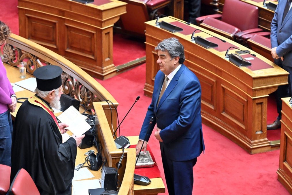 Στη Βουλή ο Βαγγέλης Γιαννακούρας: Ορκίστηκε βουλευτής Αρκαδίας του ΠΑΣΟΚ-ΚΙΝΑΛ στη θέση του Οδυσσέα Κωνσταντινόπουλου