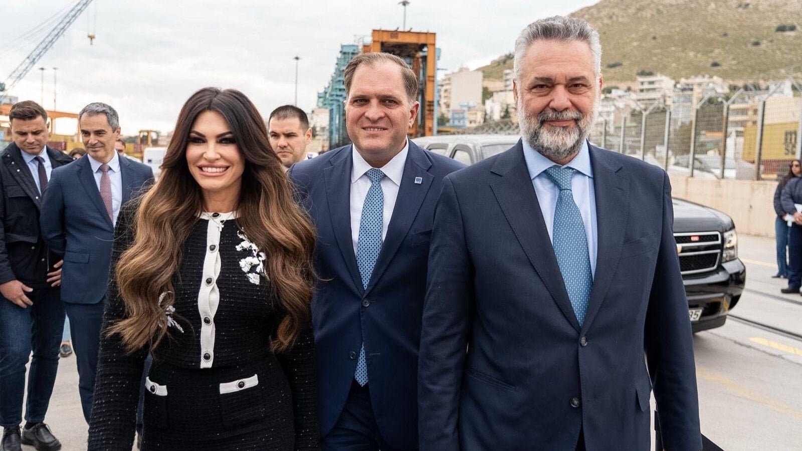 Στον Πειραιά η Κίμπερλι Γκίλφοϊλ – Αμερικανικοί σαρωτές ασφαλείας στο λιμάνι