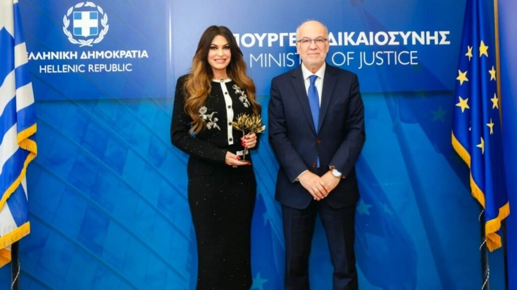 Η Πρέσβης των ΗΠΑ στην Ελλάδα, Κίμπερλι Γκιλφόιλ, συζήτησε την εμβάθυνση των ελληνοαμερικανικών σχέσεων με τον Υπουργό Δικαιοσύνης, Γιώργο Φλωρίδη