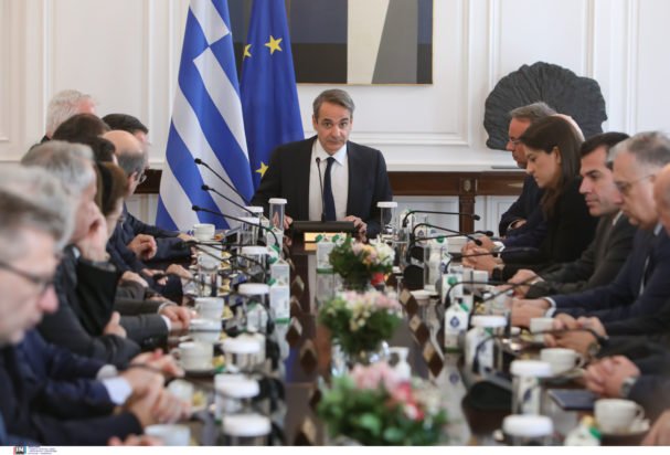 Συνεδρίαση Υπουργικού Συμβουλίου αύριο: Στο επίκεντρο ο καθορισμός του κατώτατου μισθού για το 2026 και άλλα κρίσιμα νομοσχέδια