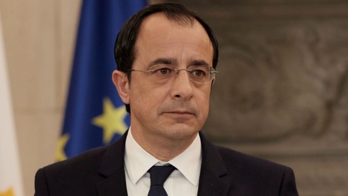 Στρατηγική Σημασία: Η Κύπρος και η Ελλάδα στρέφονται στην Ευρωπαϊκή Τράπεζα Επενδύσεων για την ηλεκτρική διασύνδεση