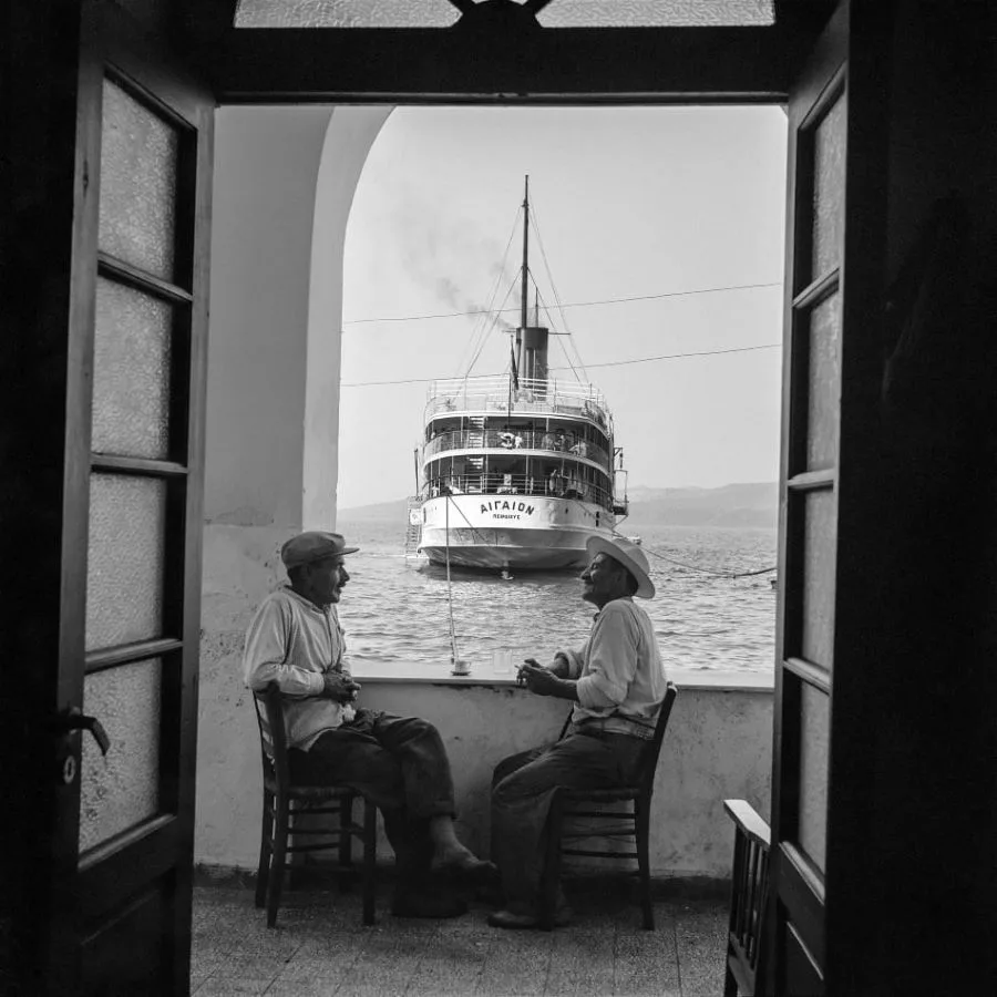 «Αναμνήσεις από το Αιγαίο»: Ο Robert McCabe ξεδιπλώνει τον ελληνικό μύθο στο Πάρκο Πάρου