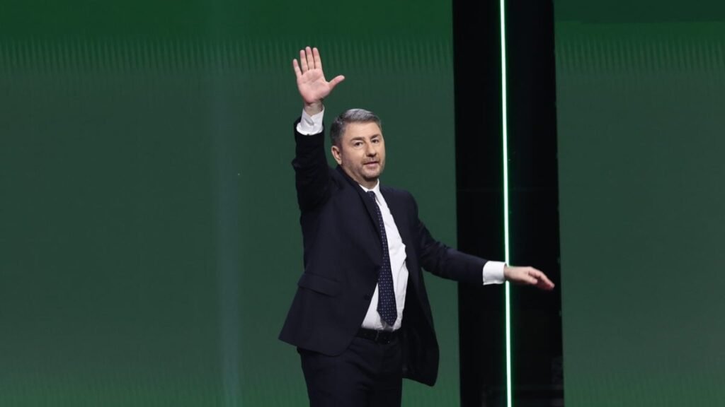 4ο Συνέδριο ΠΑΣΟΚ: Ο Ανδρουλάκης εγκαινιάζει τη νέα εποχή πολιτικής αλλαγής με σαφές μήνυμα κατά της συνεργασίας με τη ΝΔ