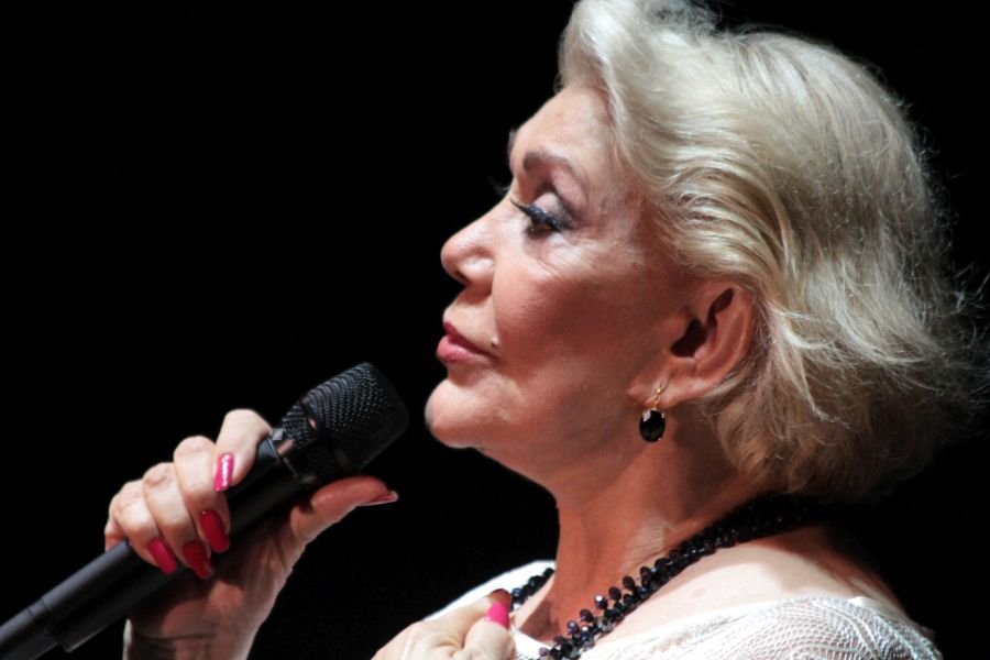 Εφυγε από τη ζωή η θρυλική ερμηνεύτρια Μαρινέλλα, μια εμβληματική μορφή του ελληνικού τραγουδιού