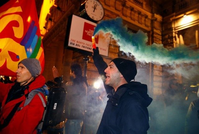 Ρώμη: Μαζική Αντιπολεμική Συγκέντρωση “No Kings Italia” Στέλνει Ισχυρά Μηνύματα Ειρήνης