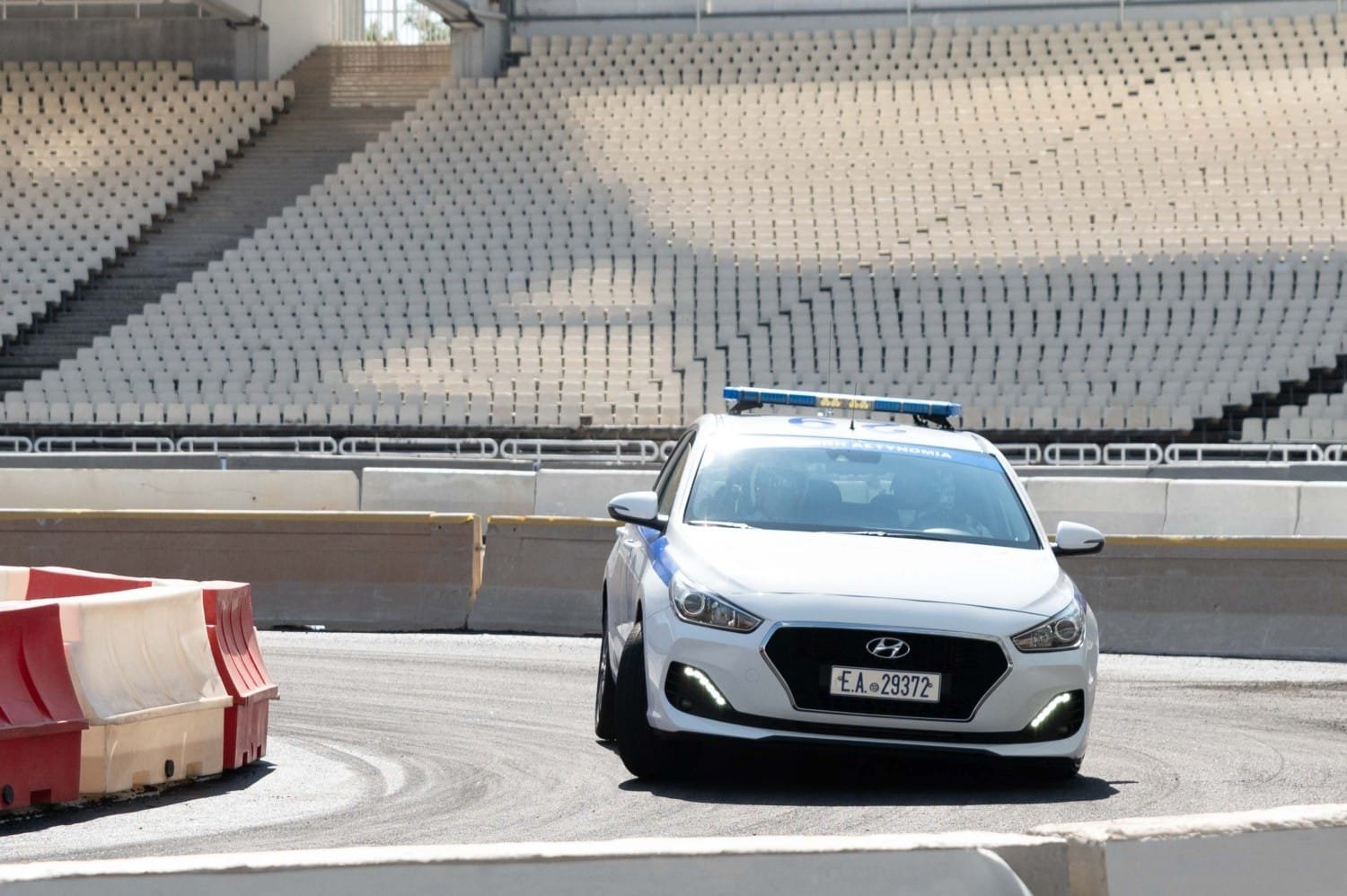 Σύλληψη Οπαδών στον Αγώνα Ηρακλής-Καλαμάτα: Ναρκωτικά και Καπνογόνα στο ΟΑΚΑ