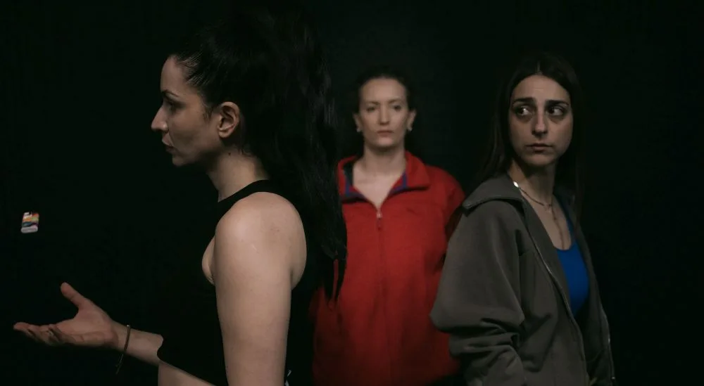 Το «Toxicity» Επιστρέφει στον Τεχνοχώρο Φάμπρικα για Δεύτερη Συναρπαστική Χρονιά