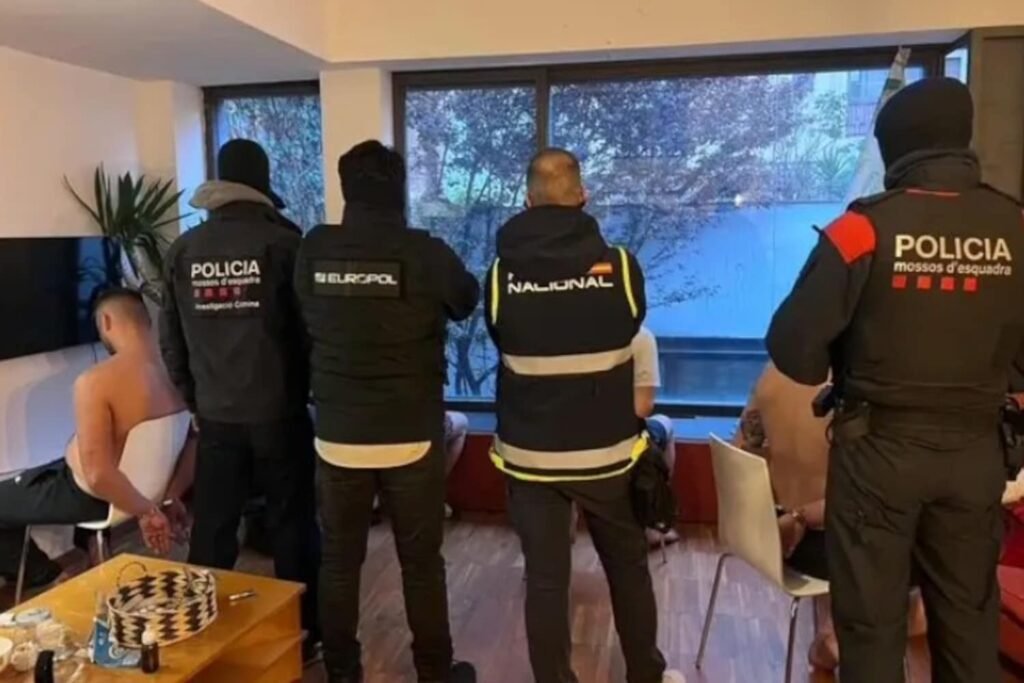 ΕΛ.ΑΣ.: Συμμετοχή στην επιχείρηση «TRACIA» κατά τουρκικού οργανωμένου εγκλήματος – Ναρκωτικά και όπλα στο στόχαστρο (βίντεο)