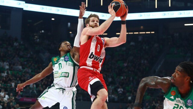 Το ντέρμπι Ολυμπιακού-Παναθηναϊκού AKTOR φουντώνει: Από στρατιωτικές αναφορές και ιθαγένειες μέχρι μουσικές αφιερώσεις!