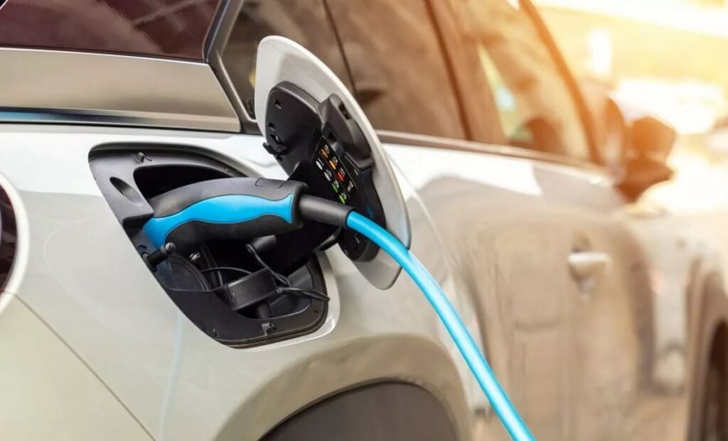 Ενημέρωση για το “Κινούμαι Ηλεκτρικά ΙΙΙ”: Παράταση προθεσμίας αιτήσεων και αύξηση προϋπολογισμού – Όλες οι λεπτομέρειες