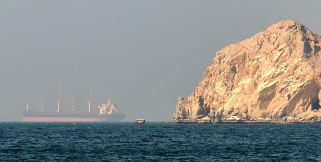 Υπουργείο Ναυτιλίας σε Πλήρη Επιχειρησιακή Ετοιμότητα: Αντιμετώπιση των Εξελίξεων στον Περσικό Κόλπο