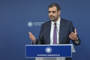 Απευθείας Ενημέρωση: Ο Κυβερνητικός Εκπρόσωπος Παύλος Μαρινάκης προς Δημοσιογράφους