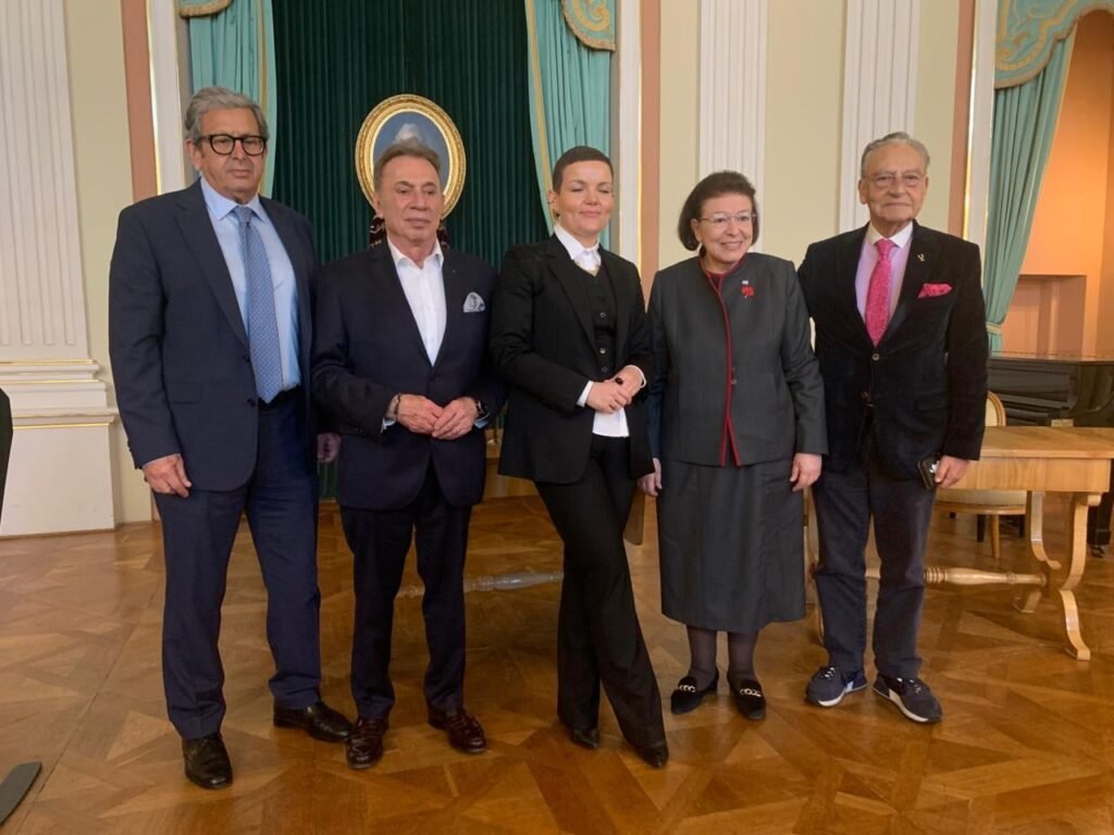 Υπουργείο Πολιτισμού: Θριαμβευτικός Επαναπατρισμός 91 Ελληνοεβραϊκών Κειμηλίων από την Πολωνία – Η Υπουργός Μενδώνη υπογραμμίζει: «Η σημερινή στιγμή αποτελεί ιστορικό ορόσημο»