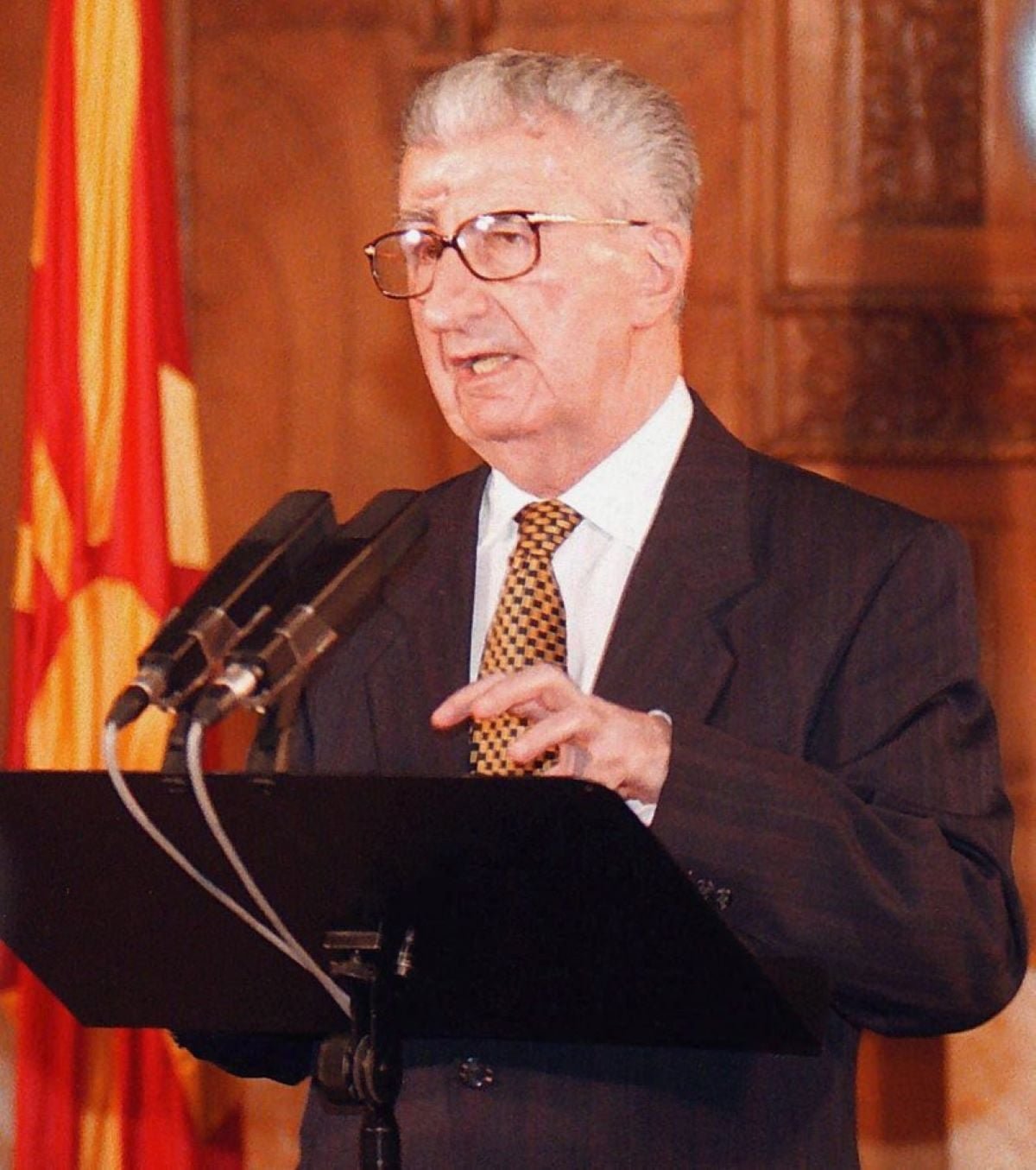 Αποχαρακτηρισμένο Έγγραφο της CIA: Ο Πρόεδρος Γκλιγκόροφ απέρριψε την ελληνική προσφορά των 100 εκατομμυρίων δολαρίων για αλλαγή ονόματος