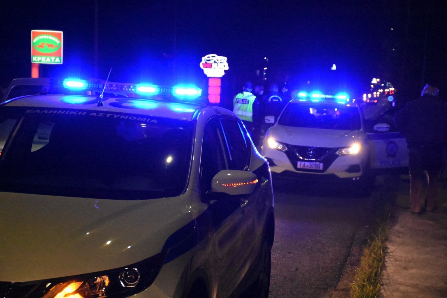 Λάρισα: Γυναίκα απέτρεψε επίθεση σε ηλικιωμένη οδηγό, αλλά δέχτηκε απειλές και κυνηγητό από δράστη πατινιού