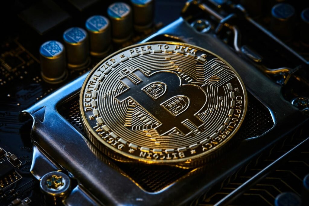 Εξαρθρώθηκε Διεθνική Σπείρα Απάτης με Κρυπτονομίσματα: 12 Συλλήψεις και Ζημιές 14,5 εκατομμυρίων ευρώ