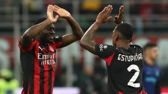 Το “Derby della Madonnina” Βάφτηκε Κόκκινο-Μαύρο: Η Μίλαν Νίκησε 1-0 την Ίντερ Χάρη σε Γκολ του Εστουπινιάν