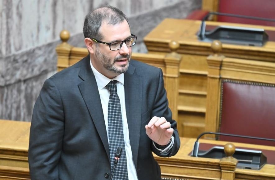 Τσάφος: Τέσσερα «μαξιλάρια» και «αναχώματα» έναντι των ενεργειακών αναταράξεων που προκαλούν οι εξελίξεις στο Ιράν