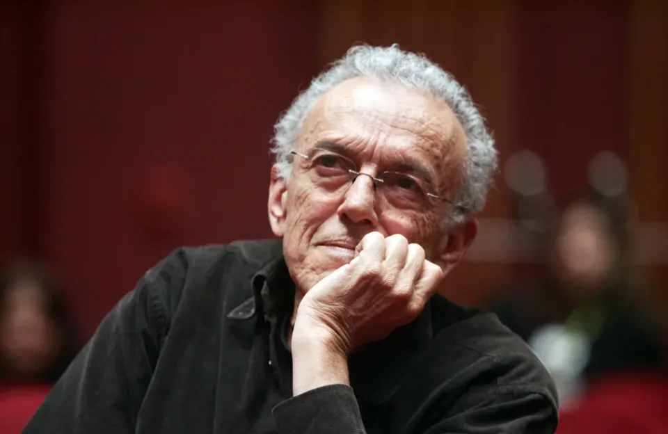 Αποχαιρετισμός στον Γιώργο Πανουσόπουλο: Ένας Σημαντικός Σκηνοθέτης Έφυγε από τη Ζωή