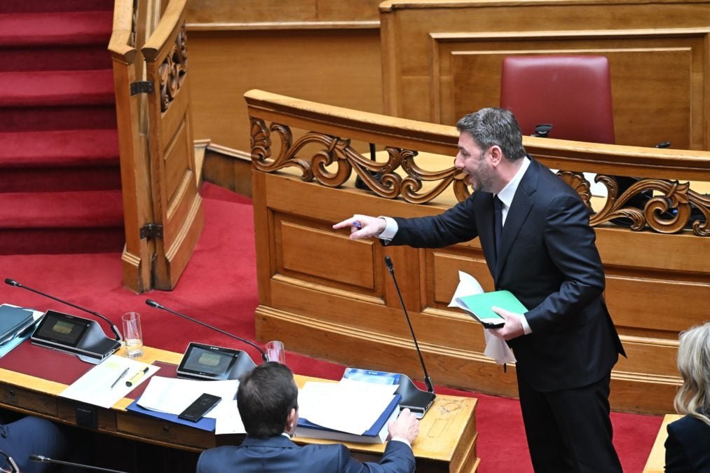 Σφοδρή αντιπαράθεση στη Βουλή: Ανδρουλάκης vs Λαζαρίδης για το πόρισμα του ΟΠΕΚΕΠΕ – «Κουβέντα για τον κουμπάρο σου» – «Κανείς δεν πήρε πίσω ευρώ από εμένα»