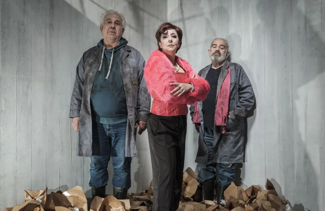 Η Ζέτη Φίτσιου Επιστρέφει Θεατρικά με τη Νέα Βραβευμένη Κωμωδία «Οι Από Κάτω»