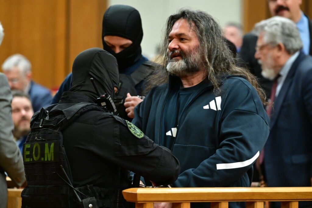 Χρυσή Αυγή: Βαριές Καταδίκες – 13ετής Κάθειρξη για Μιχαλολιάκο, Κασιδιάρη, Λαγό & Ισόβια στον Ρουπακιά