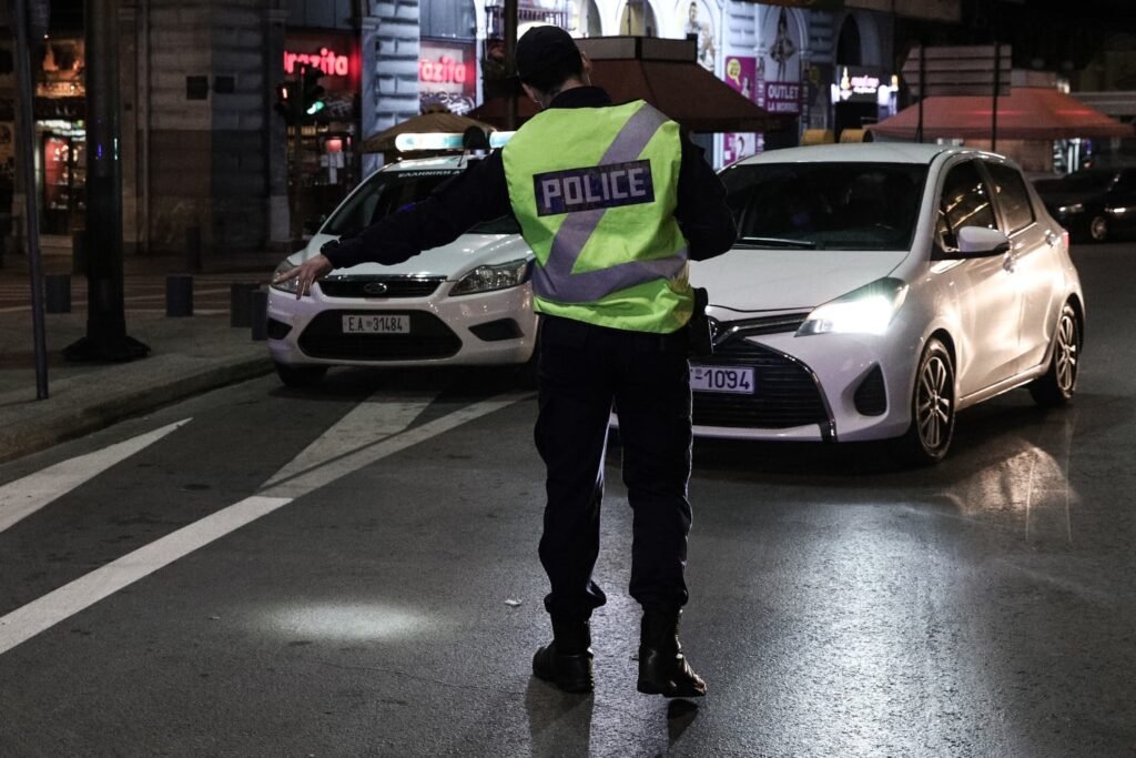 ΕΛ.ΑΣ.: Προσοχή! Νέα απόπειρα εξαπάτησης πολιτών με απατηλά SMS για δήθεν τροχονομικές παραβάσεις