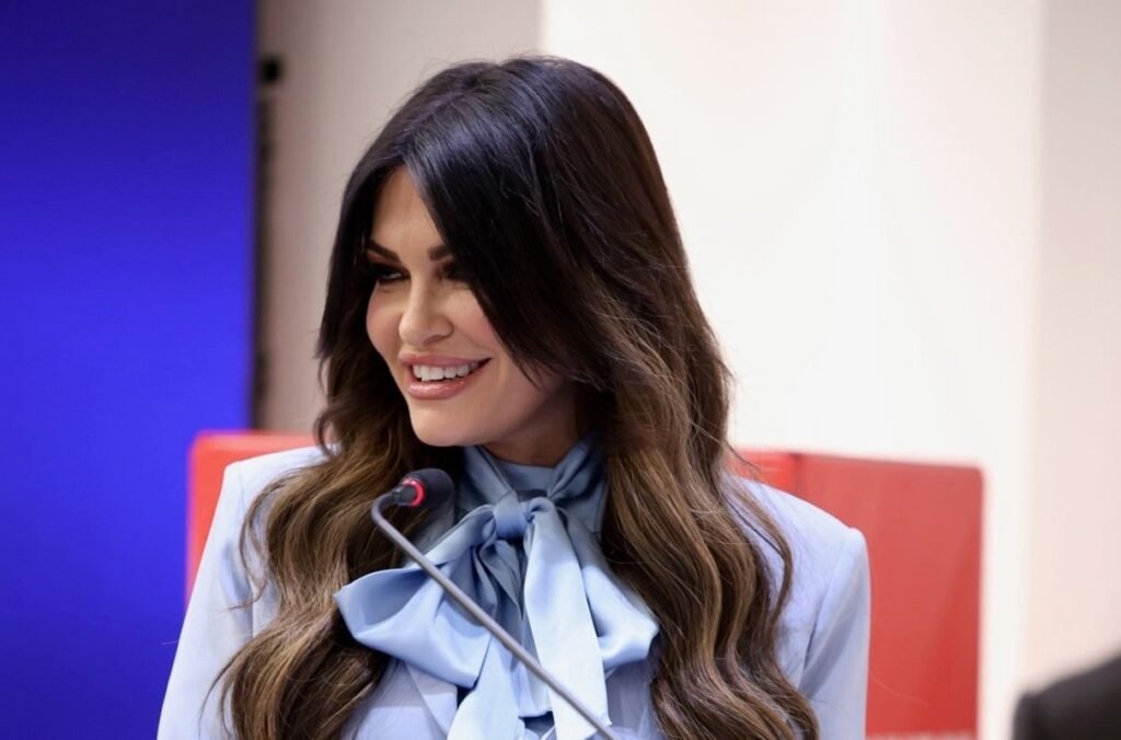 Κίμπερλι Γκίλφοϊλ στο Μητροπολιτικό Κολλέγιο: «Η επόμενη γενιά ηγετών είναι τολμηρή και αποφασισμένη»