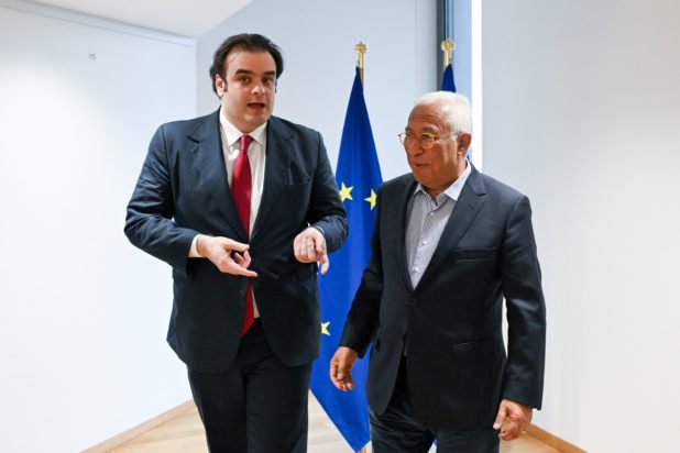 Ο Πρόεδρος του Eurogroup, Κυριάκος Πιερρακάκης, Ενημερώνει τον Αντόνιο Κόστα για τις Στρατηγικές Προτεραιότητες και την Οικονομία της Ευρωζώνης