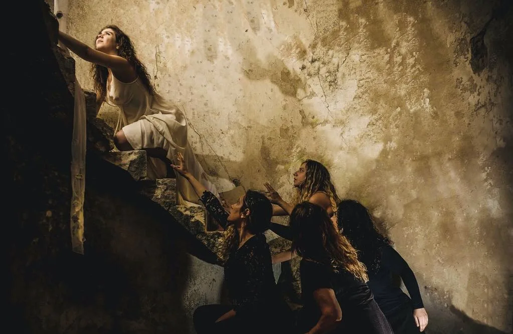 Η παράσταση «Μόλις κοιμηθεί το κύμα» στο Θέατρο Φούρνος από 16 Απριλίου