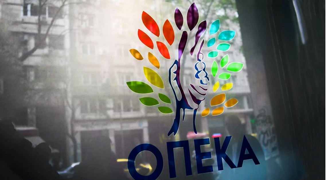 ΟΠΕΚΑ: Διευκρινίσεις για το Πρόγραμμα Επισιτιστικής Βοήθειας και τα Vouchers Τροφίμων – Τι Αλλάζει)