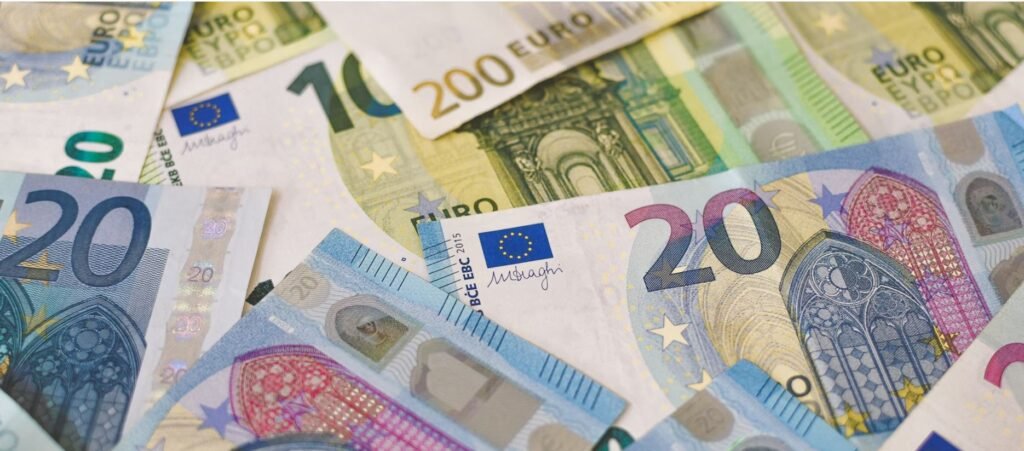 Νέο Νομοσχέδιο για Καταναλωτικά Δάνεια: Πλαφόν στο Κόστος, Αυστηροί Κανόνες και Προστασία Καταναλωτή