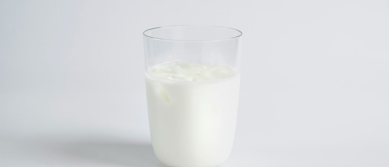 Τι αποκαλύπτει νέα έρευνα για τις τιμές του γάλακτος και των τυριών: Ανατιμήσεις, ελλείψεις και ο ρόλος της “Πράσινης Συμφωνίας”