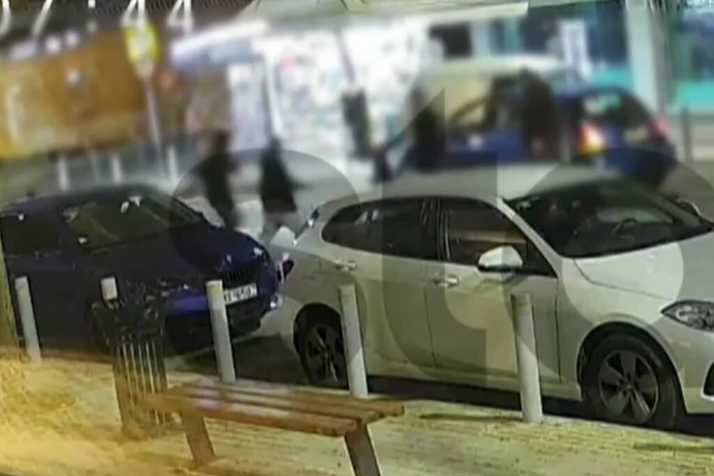 Σοκ στην Πετρούπολη: Γνωστός τράπερ πρωταγωνιστεί σε άγριο ξυλοδαρμό νεαρών – Μαρτυρίες και βίντεο σοκάρουν